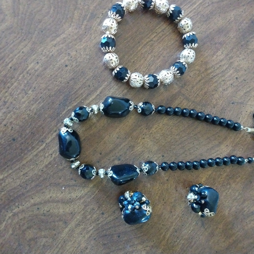 Vintage 3 piece matching jewelry set